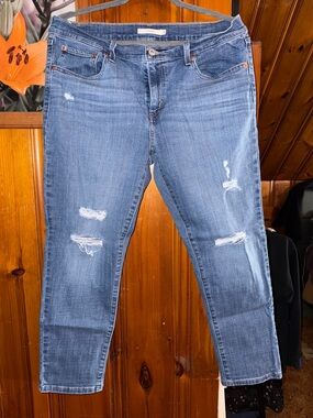 Levi Strauss ripped boyfriend jeans